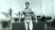 Young-Arnold-Schwarzenegger-in-California.jpg